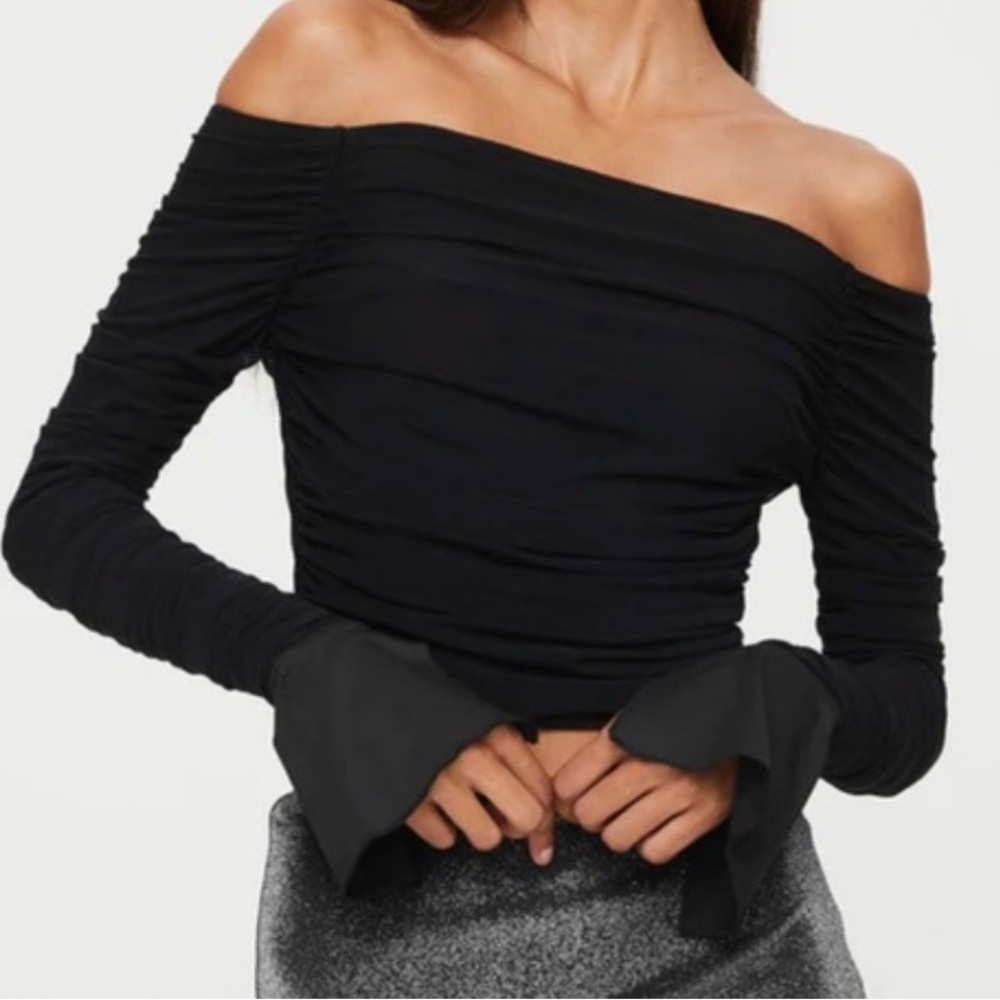 Princess Polly Moreno off the shoulder top
Elegant Black Off-Shoulder Top